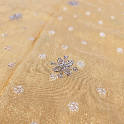 Tissue with Chota Buta & Border (Pale Yellow)