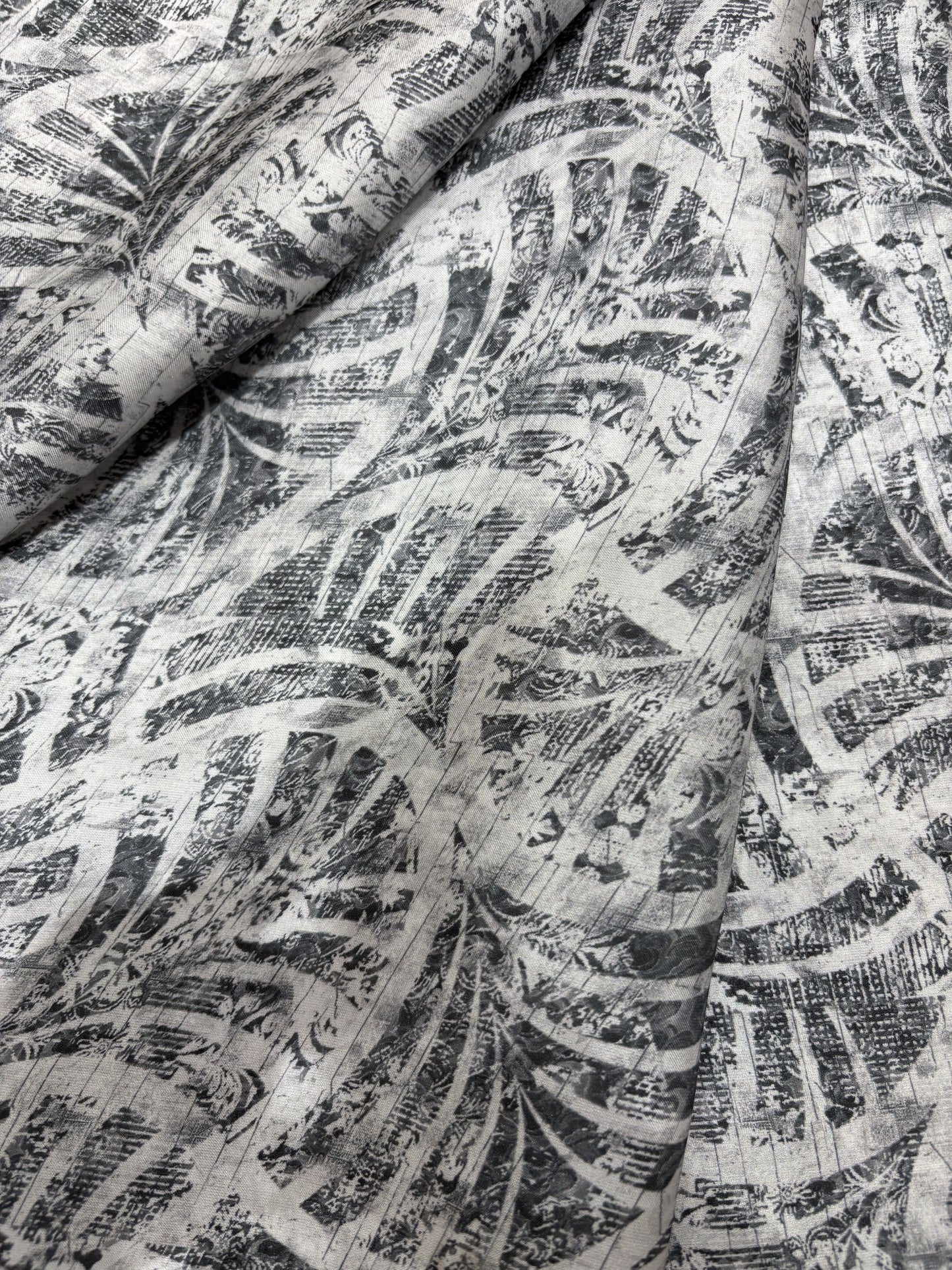 Soft Glance Organza