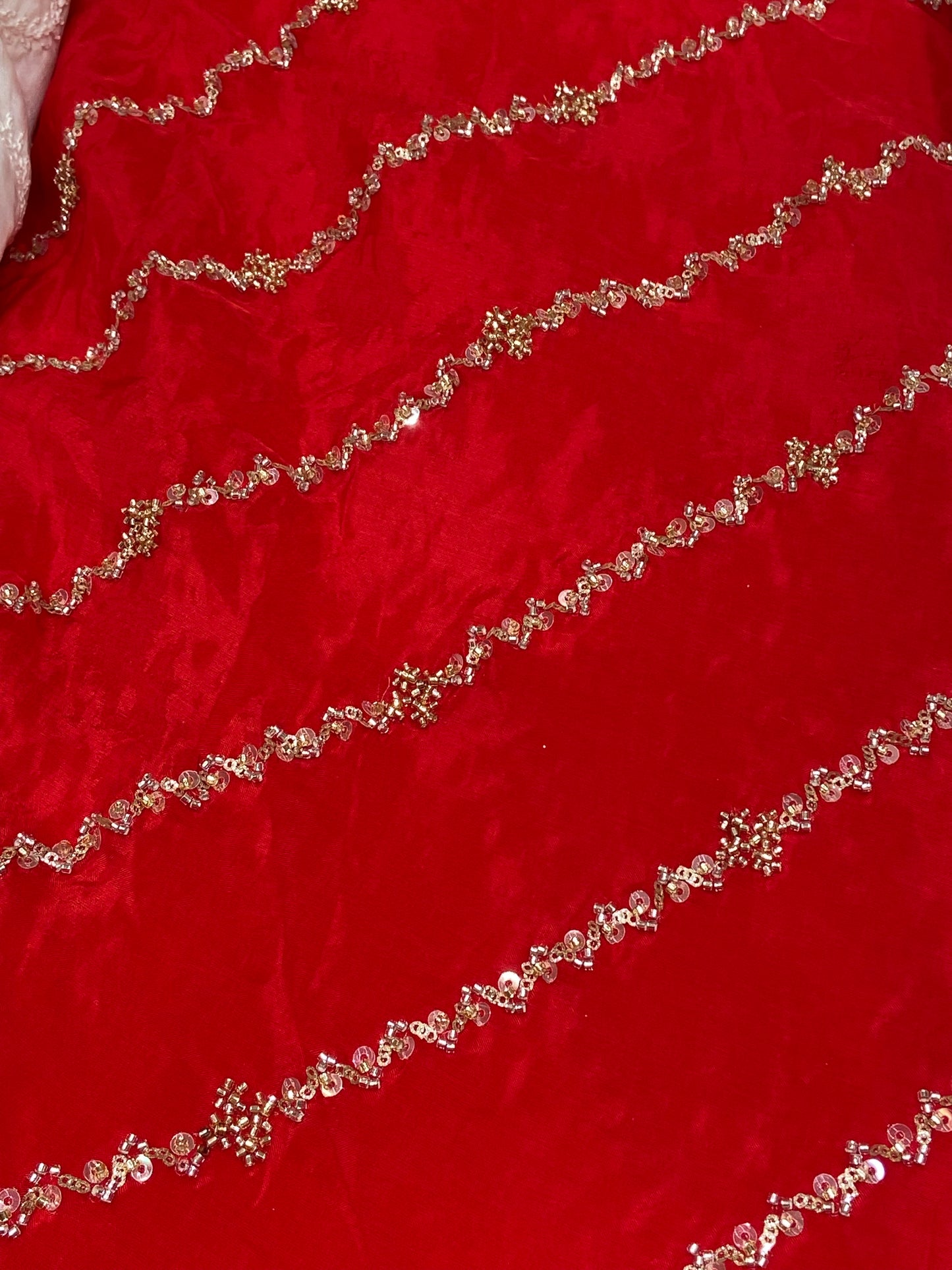 RED & WHITE FABRICS